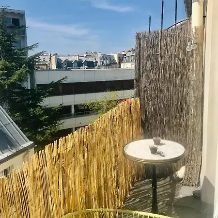 Studette Avec Balcon - Colonel Fabien 아파트 *